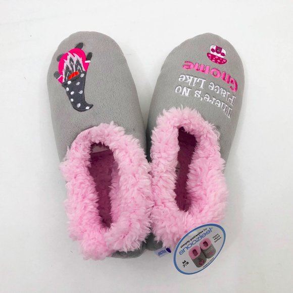 NWT Snoozies Women's There's No Place Like Gnome Slippers Medium 7/8 Grey - Picture 4 of 6